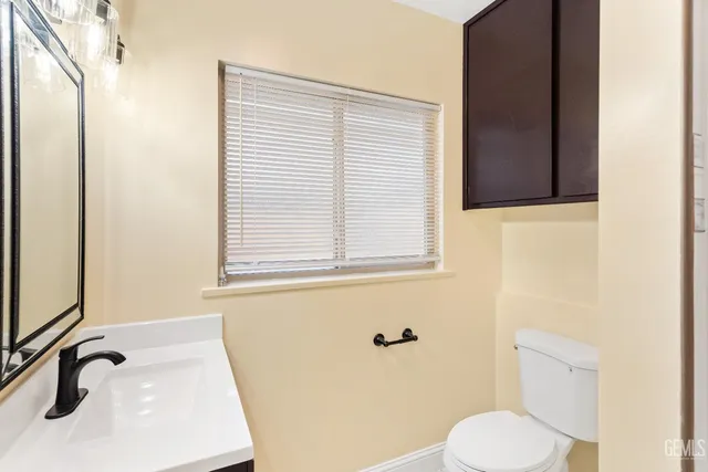 $1,150,000 | Undisclosed Address, Shafter, CA 93263