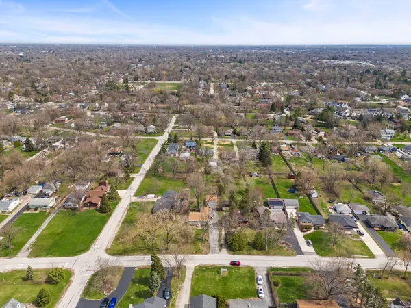$280,000 | 5905 Lee Avenue, Downers Grove, IL 60516