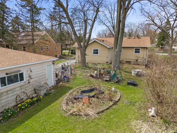 $280,000 | 5905 Lee Avenue, Downers Grove, IL 60516