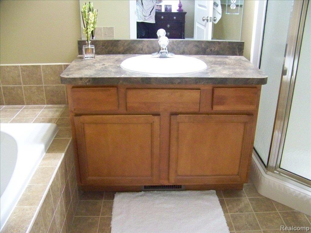 41460 Glade Road, Unit 55 Canton, MI 48187 - Photo 14 of 19 101_0493