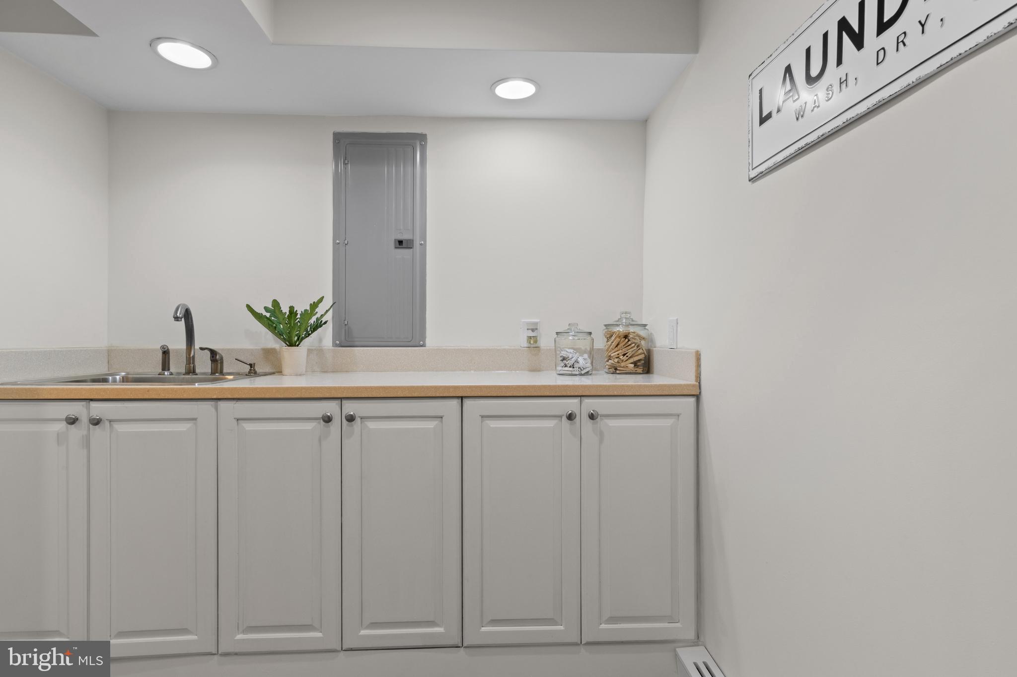 185 Biddulph Road Wayne, PA 19087 - Photo 56 of 77 laundry room