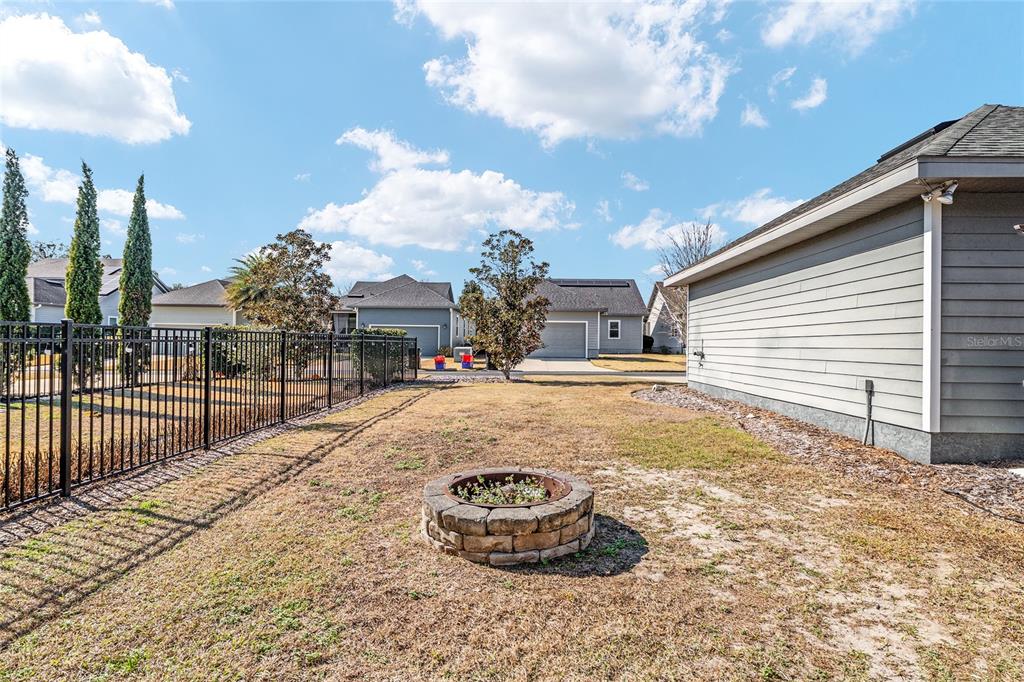 2556 Southwest 118th Terrace Gainesville, FL 32608 - Photo 51 of 62