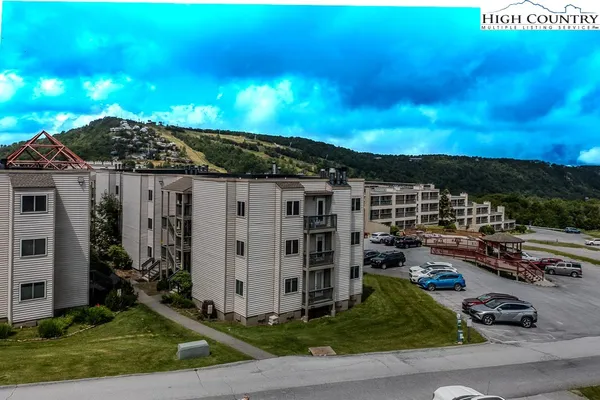 $222,500 | 301 Pinnacle Inn Road, Unit 4115, Beech Mountain, NC 28604