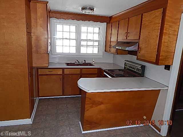 145 North Sunset Drive Rural Hall, NC 27045 - Photo 4 of 8 Kitchen.