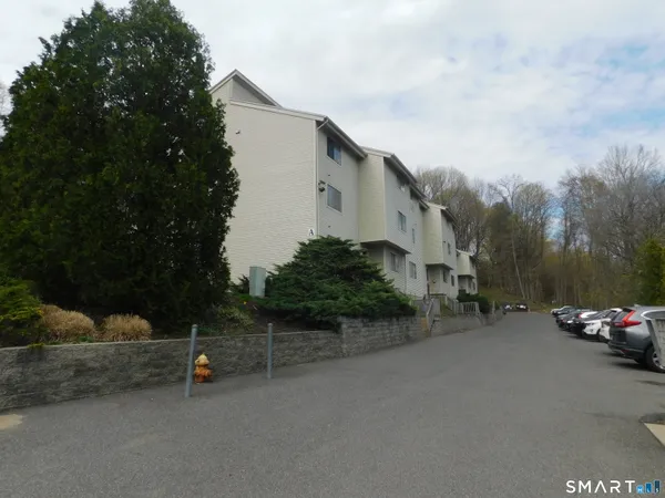 $274,700 | 38 Padanaram Avenue, Unit 1, Danbury, CT 06811