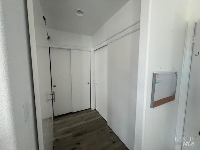 718 Allender Way Rio Vista, CA 94571 - Photo 11 of 25 a view of a hallway