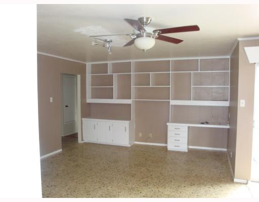 509 Ronson Drive Corpus Christi, TX 78412 - Photo 3 of 10