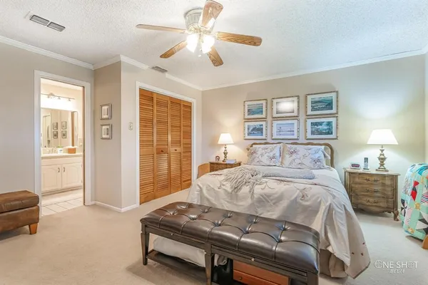 a en suite bathroom with a shower