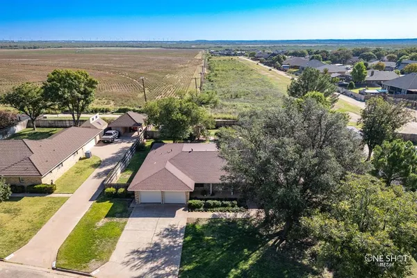 $290,000 | 5506 Cedar Creek Drive, Snyder, TX 79549