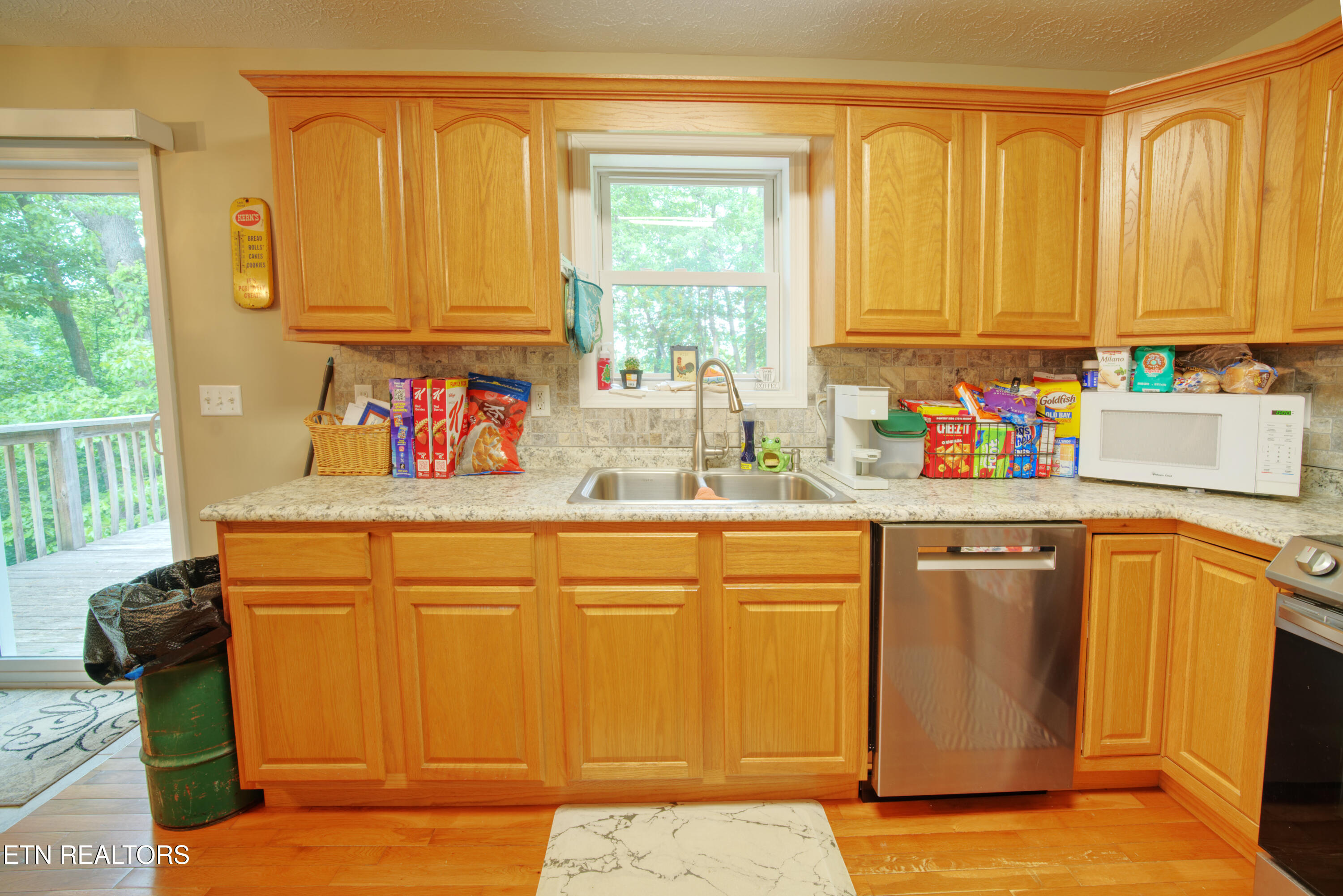 209 Summit Drive Speedwell, TN 37870 - Photo 7 of 36 6 - 209 Summit Dr