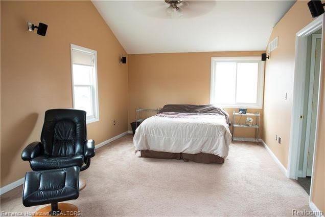 4002 Kent Road Royal Oak, MI 48073 - Photo 11 of 15 9.jpg
