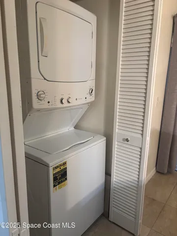 $1 | 110 Summer Place, Unit 1, Merritt Island, FL 32953