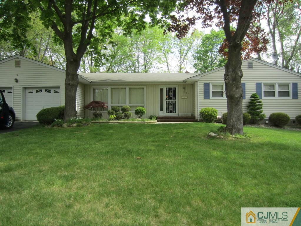 31 Stearns Road East Brunswick, NJ 08816 - Photo 1 of 12 Gallery Image 1