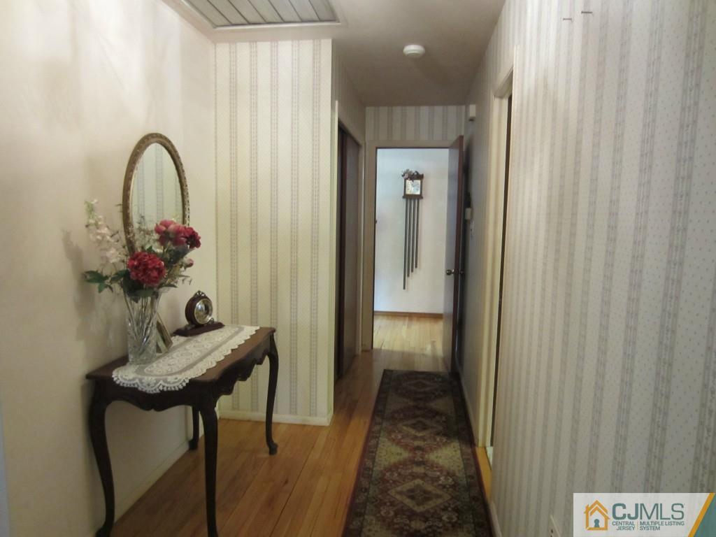 31 Stearns Road East Brunswick, NJ 08816 - Photo 2 of 12 Gallery Image 2