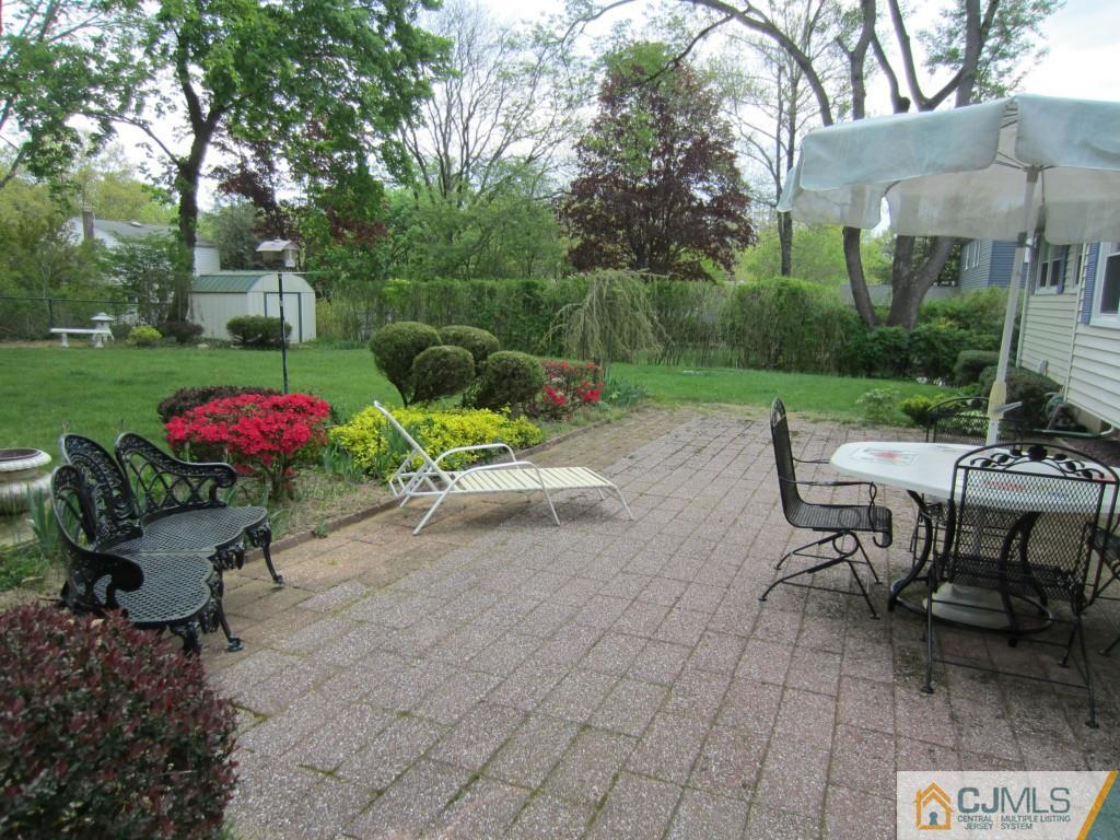 31 Stearns Road East Brunswick, NJ 08816 - Photo 11 of 12 Gallery Image 11