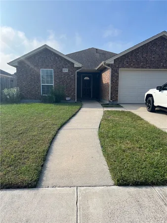 $2,000 | 6133 Maximus Drive, Corpus Christi, TX 78414