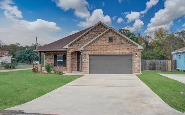 $265,000 | 401 South Blackwell Street, La Porte, TX 77571