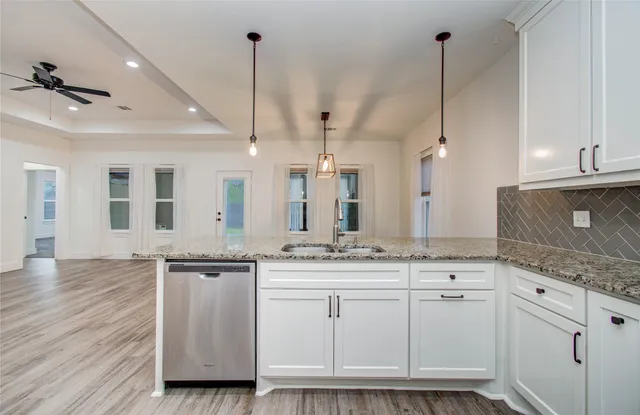 $265,000 | 401 South Blackwell Street, La Porte, TX 77571