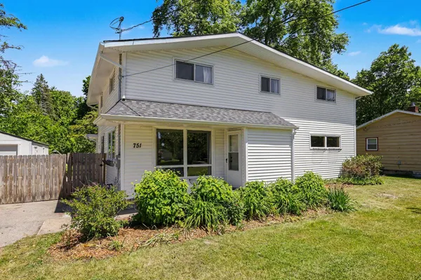 $325,000 | 751 Jakway Avenue, Benton Harbor, MI 49022