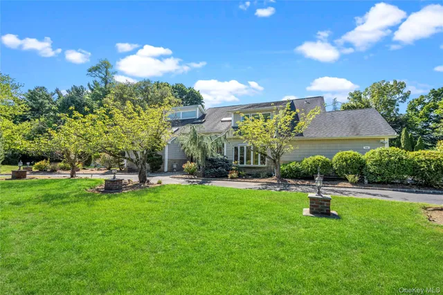 $1,998,000 | 11 Harbor Court East, Roslyn, NY 11576