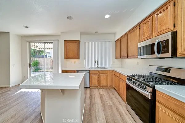 $4,500 | 22859 Morro Drive, Carson, CA 90745