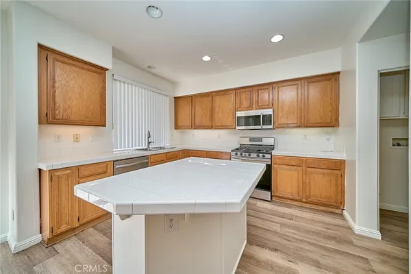 $4,500 | 22859 Morro Drive, Carson, CA 90745