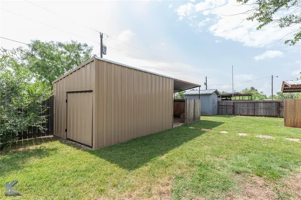 $395,000 | 1070 Larned Lane, Abilene, TX 79602