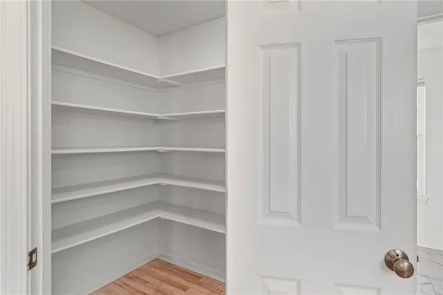 $379,995 | 1210 Northwest Walnut Court, Grain Valley, MO 64029