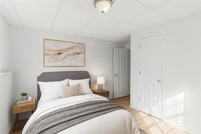 $379,995 | 1210 Northwest Walnut Court, Grain Valley, MO 64029