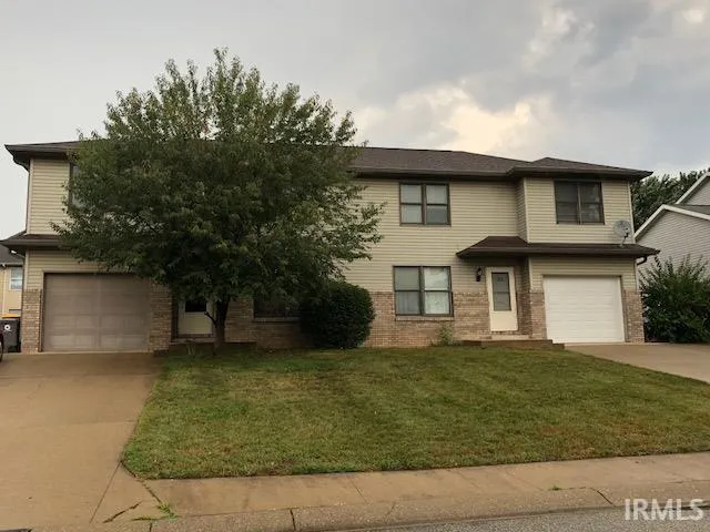 $1,500 | 163 Willow Court, Bloomington, IN 47401