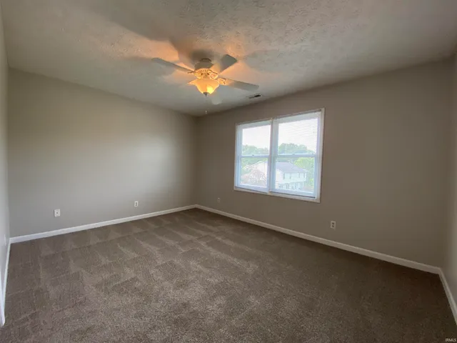 $1,500 | 163 Willow Court, Bloomington, IN 47401