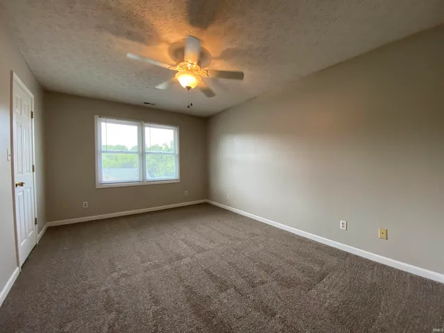 $1,500 | 163 Willow Court, Bloomington, IN 47401