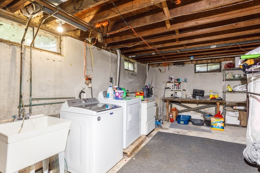 57 5th Street Gardner, MA 01440 - Photo 13 of 18