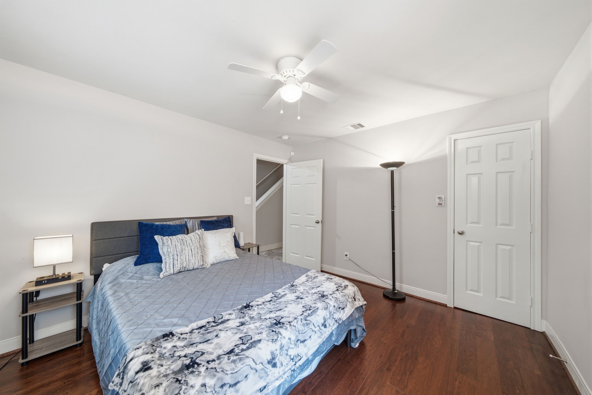 1716 Elgin Street Houston, TX 77004 - Photo 8 of 35 Secondary bedroom located on the 1st floor