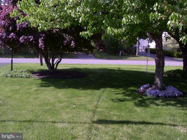 115 Bender Mill Road Lancaster, PA 17603 - Photo 2 of 11