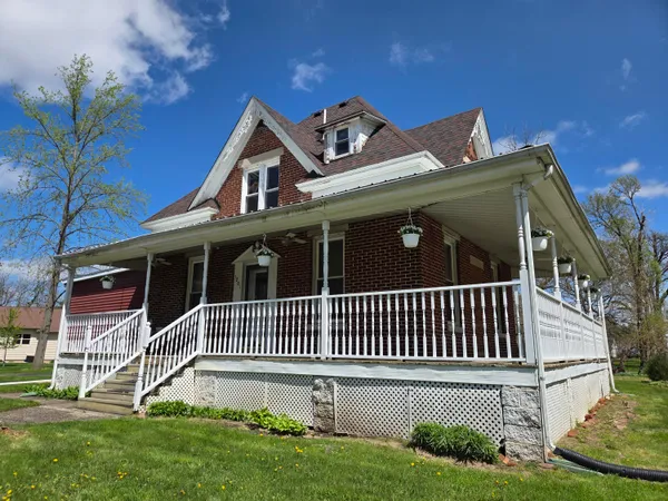 $350,000 | 1201 Lincoln Avenue, Lowell, IN 46356