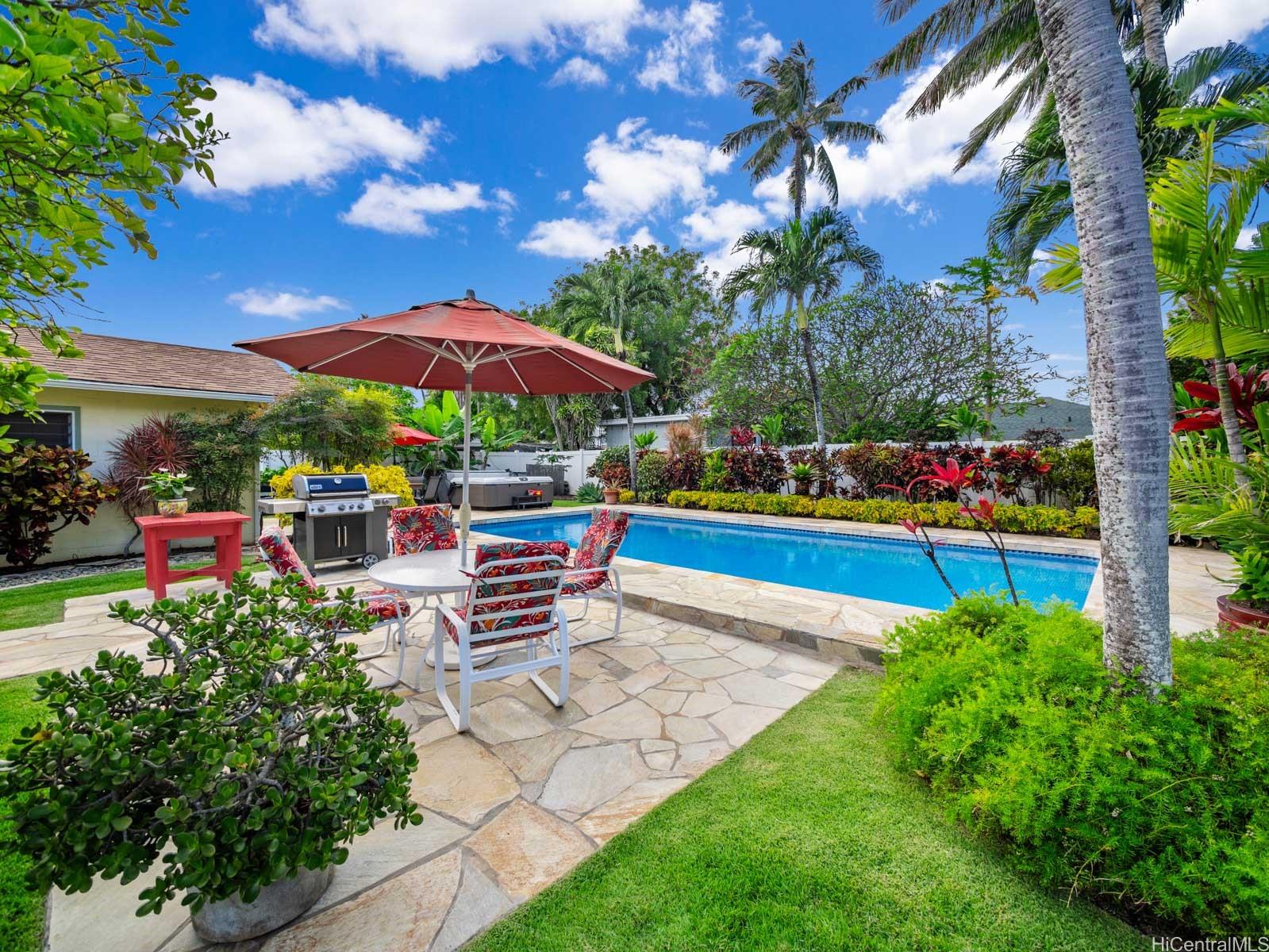 294 Awakea Road Kailua, HI 96734 - Photo 2 of 24