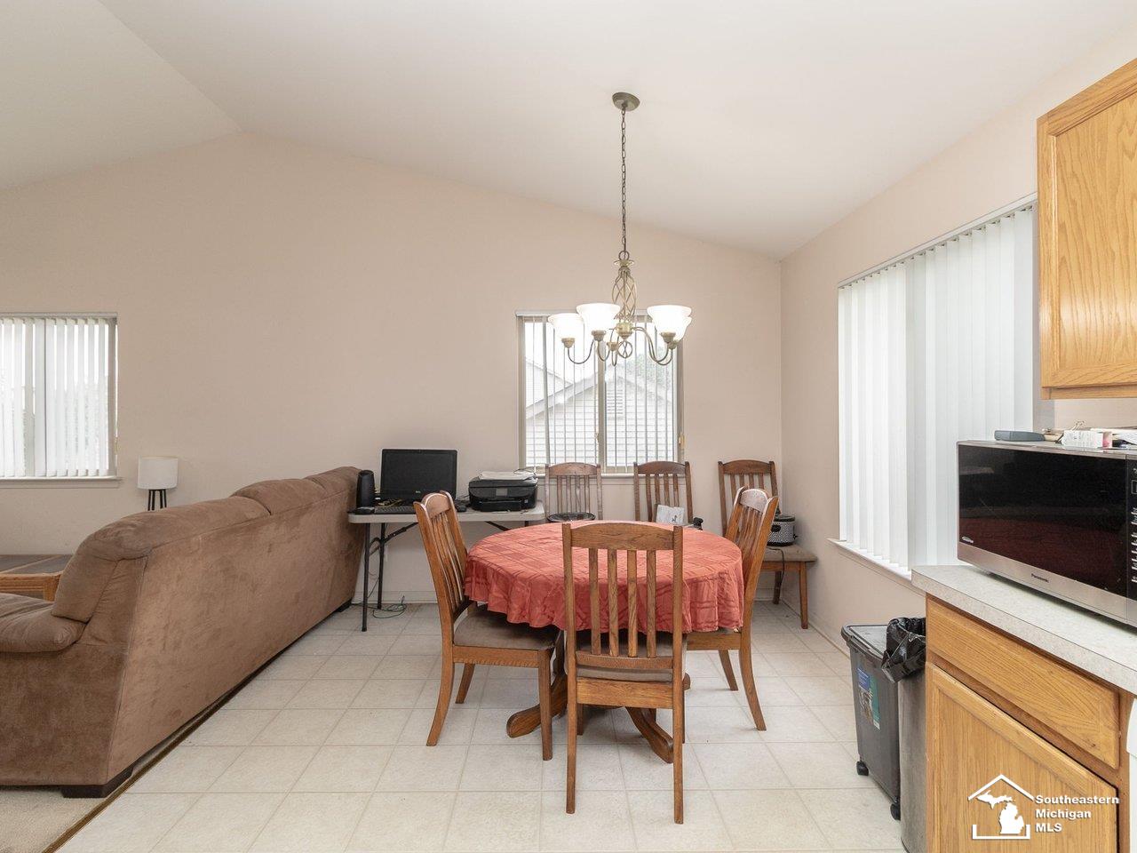 4031 Stone Post Road Newport, MI 48166 - Photo 8 of 27