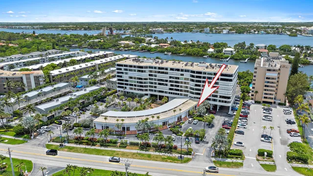 $289,000 | 3589 South Ocean Boulevard, Unit 30, South Palm Beach, FL 33480