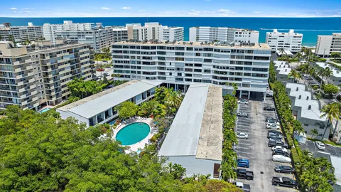 $289,000 | 3589 South Ocean Boulevard, Unit 30, South Palm Beach, FL 33480