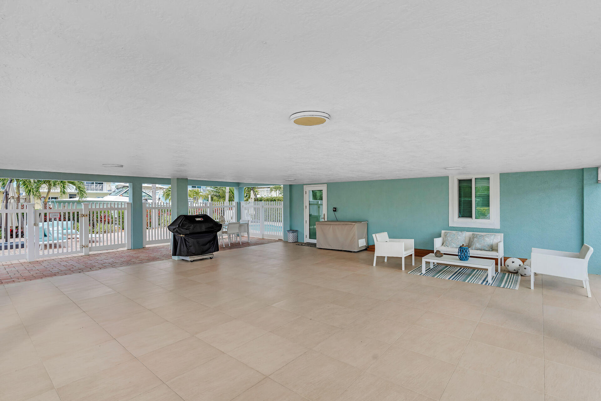 341 Sombrero Beach Road Marathon, FL 33050 - Photo 12 of 47 tour-359137-46