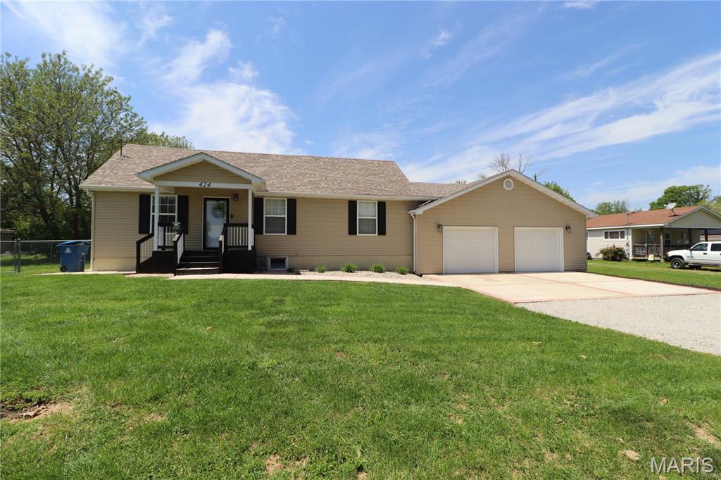 424 Shellview Street Bethalto, IL 62010 - Photo 1 of 19