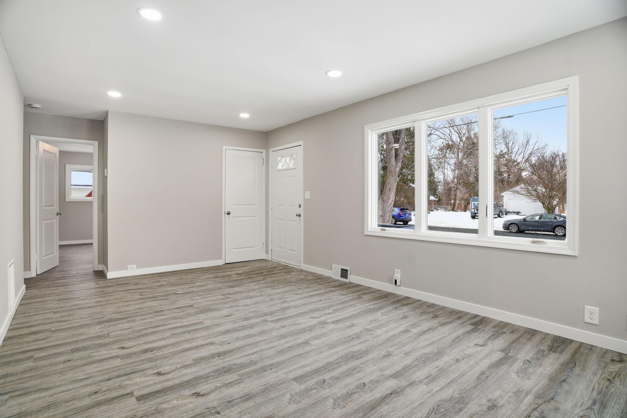 1008 West 89th Street Bloomington, MN 55420 - Photo 5 of 21