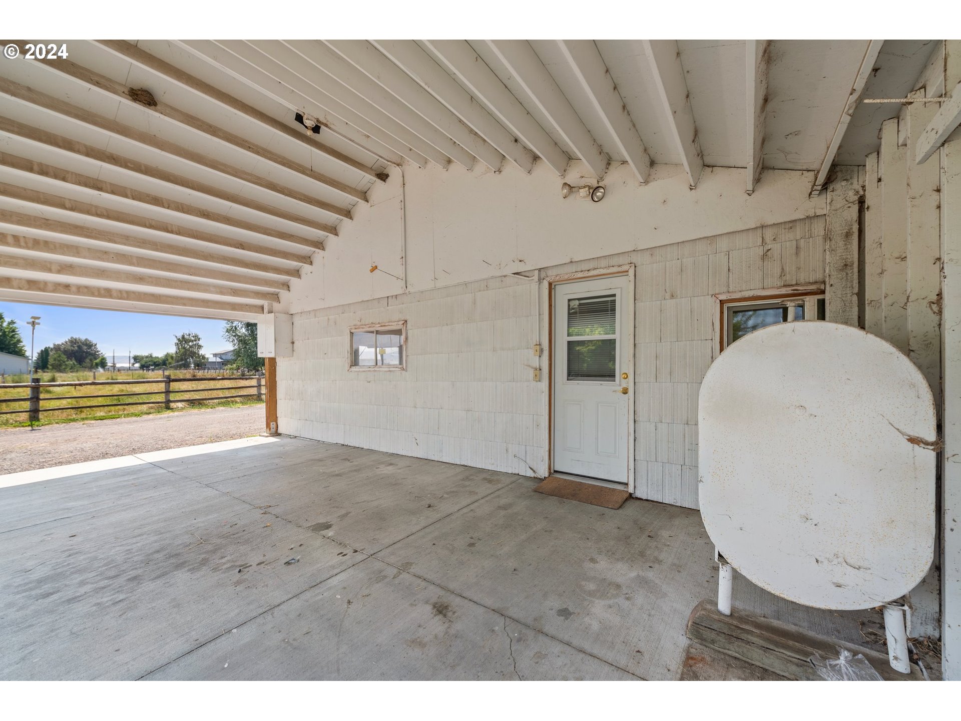 42811 Hudson Road Baker City, OR 97814 - Photo 27 of 46 a view of a livingroom with wooden floor