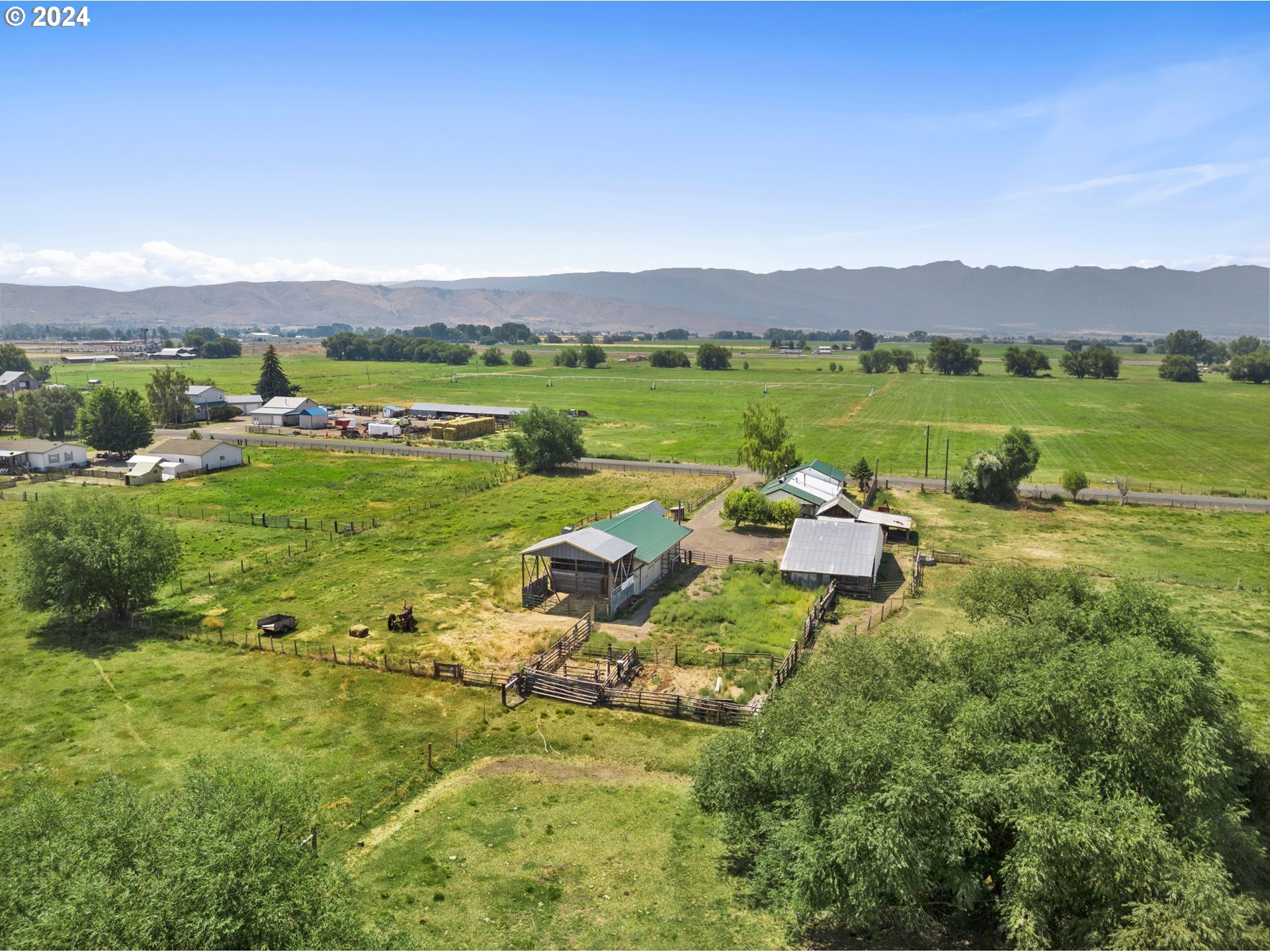 42811 Hudson Road Baker City, OR 97814 - Photo 43 of 46 a view of a lake with a mountain in the back