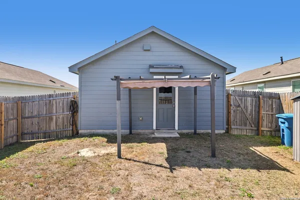 $1,350 | 7244 Pasture, San Antonio, TX 78252