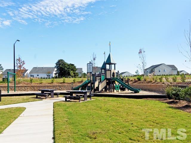 4124 Davis Meadow Street Raleigh, NC 27616 - Photo 4 of 15