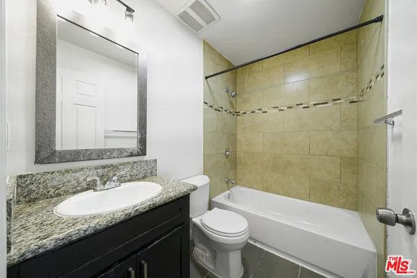 $2,990 | 10952 Wilmington Avenue, Unit 10952, Los Angeles, CA 90059