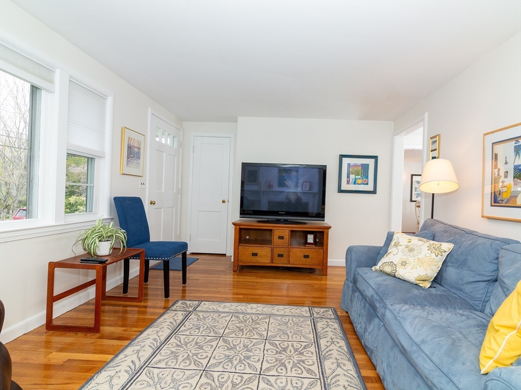 40 Dunster Road Framingham, MA 01702 - Photo 15 of 38