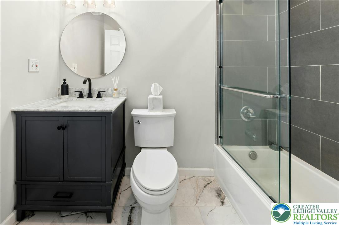 754 Harrison Avenue Bethlehem, PA 18015 - Photo 19 of 31 Hall full Bath